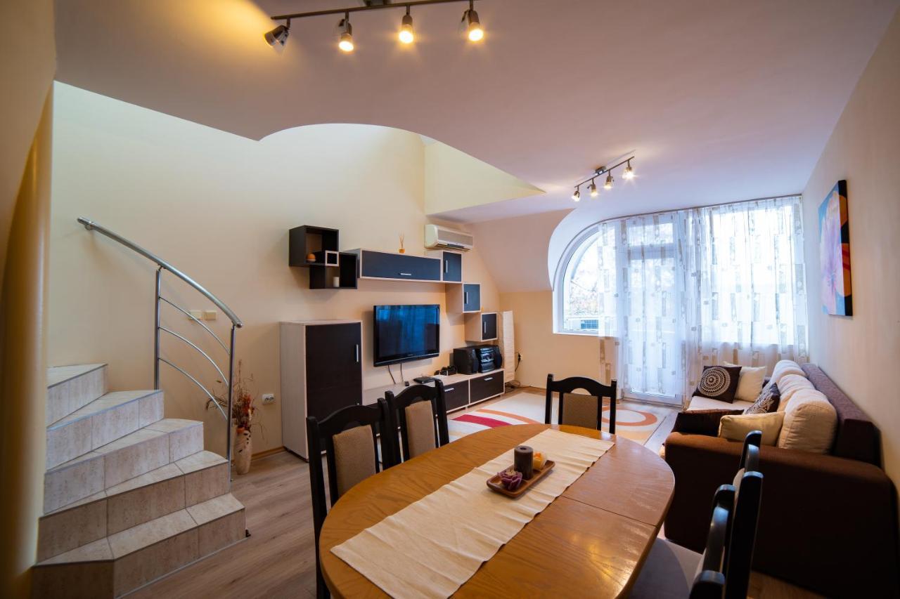 Maisonette Picadilly Варна Екстериор снимка